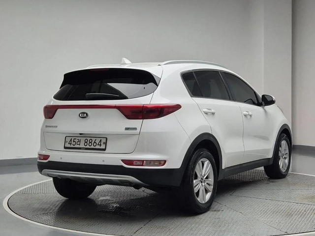 Kia Sportage Diesel 2WD Prestige  * НАЙ-ДОБРА ЦЕНА В БЪЛГАРИЯ* - автомобили, коли, обяви за нови и употребявани 2