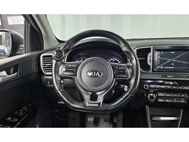 Kia Sportage Diesel 2wd Trendy  * НАЙ-ДОБРА ЦЕНА В БЪЛГАРИЯ* - автомобили, коли, обяви за нови и употребявани 12