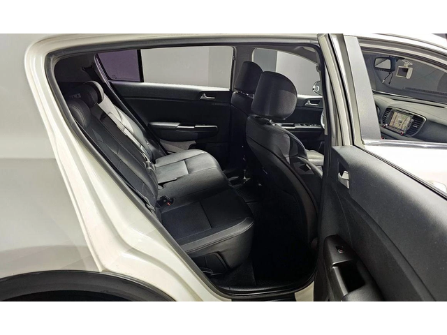 Kia Sportage Diesel 2WD Noblesse  * НАЙ-ДОБРА ЦЕНА В БЪЛГАРИЯ* - автомобили, коли, обяви за нови и употребявани 11