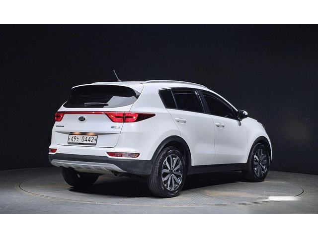 Kia Sportage Diesel 2WD Noblesse  * НАЙ-ДОБРА ЦЕНА В БЪЛГАРИЯ* - автомобили, коли, обяви за нови и употребявани 1