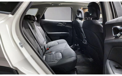 Kia Sportage Gasoline 1.6 Turbo 2WD Signature - автомобили, коли, обяви за нови и употребявани 11