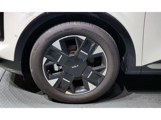 Kia Sportage Gasoline 1.6 Turbo 2WD Signature - автомобили, коли, обяви за нови и употребявани 4