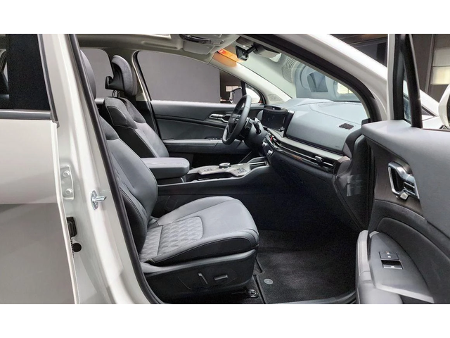 Kia Sportage Gasoline 1.6 Turbo 2WD Signature - автомобили, коли, обяви за нови и употребявани 9