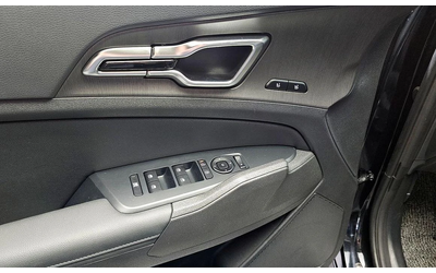 Kia Sportage Gasoline 1.6 Turbo 2WD Signature X Line - автомобили, коли, обяви за нови и употребявани 13