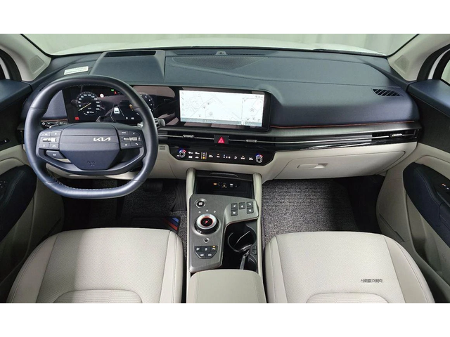 Kia Sportage Gasoline 1.6 Turbo 2WD Signature - автомобили, коли, обяви за нови и употребявани 6