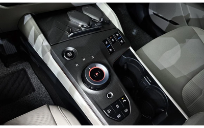 Kia Sportage Gasoline 1.6 Turbo 2WD Signature - автомобили, коли, обяви за нови и употребявани 8