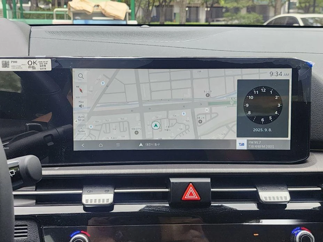 Kia Sportage Gasoline 1.6 Turbo 2WD Signature - автомобили, коли, обяви за нови и употребявани 7