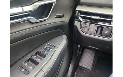 Kia Sportage Gasoline 1.6 Turbo 2WD Signature - автомобили, коли, обяви за нови и употребявани 9