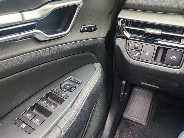 Kia Sportage Gasoline 1.6 Turbo 2WD Signature - автомобили, коли, обяви за нови и употребявани 9