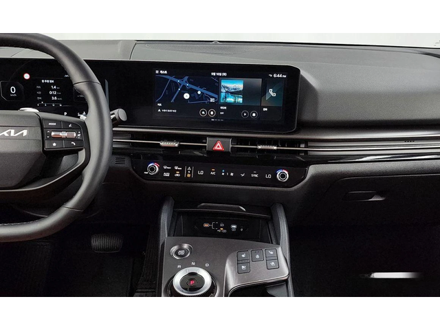 Kia Sportage Gasoline 1.6 Turbo 2WD Noblesse - автомобили, коли, обяви за нови и употребявани 13