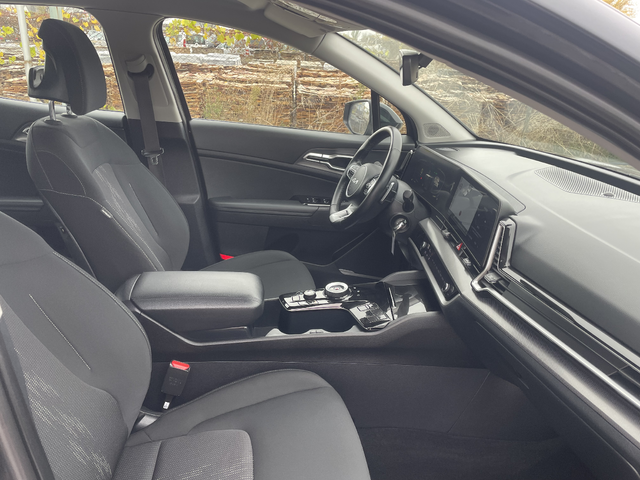 Kia Sportage, 2024 г., 33000 км, 230 к.с. - автомобили, коли, обяви за нови и употребявани 12