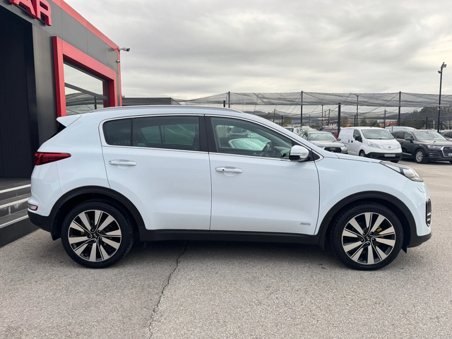 Kia Sportage 2.0CRDI-AUT-4x4-ПАНОРАМА-ПОДГРЕВ-KEYLESS-FULL FULL - автомобили, коли, обяви за нови и употребявани 4