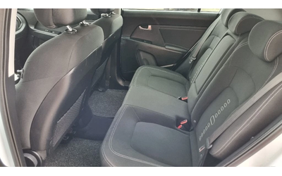 Kia Sportage 1.7 диз.115к.с. - автомобили, коли, обяви за нови и употребявани 12