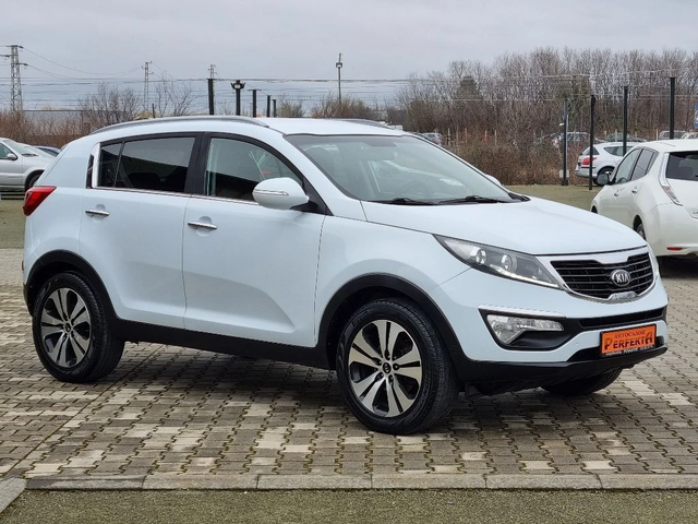 Kia Sportage 1.7 диз.115к.с. - автомобили, коли, обяви за нови и употребявани 5