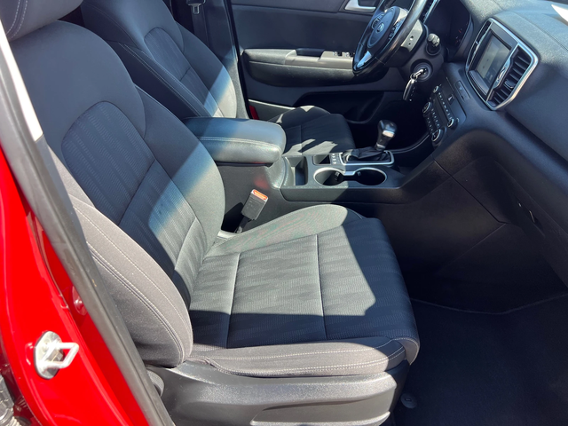 Kia Sportage 1.7 CRDI - автомобили, коли, обяви за нови и употребявани 10