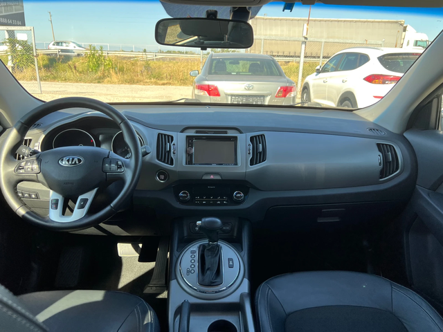 Kia Sportage 2.0 CRDI 4X4 - автомобили, коли, обяви за нови и употребявани 14