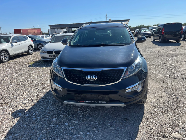 Kia Sportage 2.0 CRDI 4X4 - автомобили, коли, обяви за нови и употребявани 1