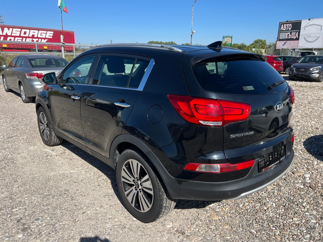 Kia Sportage 2.0 CRDI 4X4 - автомобили, коли, обяви за нови и употребявани 6