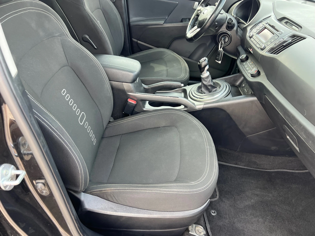 Kia Sportage 1.7 CRDI - автомобили, коли, обяви за нови и употребявани 10