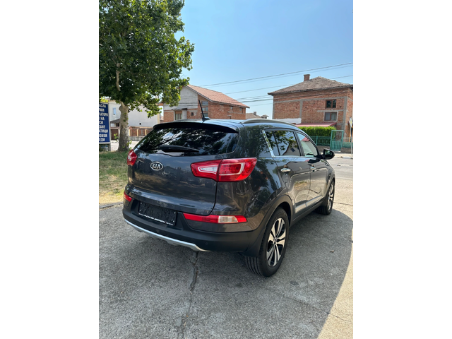Kia Sportage 2.0 DIESEL GERMANY - автомобили, коли, обяви за нови и употребявани 4