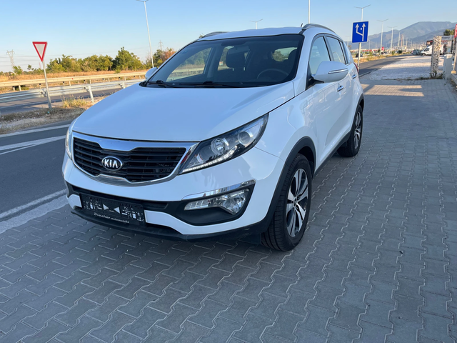 Kia Sportage 1.7 Diesel - автомобили, коли, обяви за нови и употребявани 1