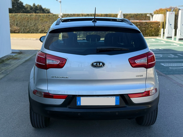 Kia Sportage 2.0CRDI ЗА ТЪРГОВЦИ - автомобили, коли, обяви за нови и употребявани 4