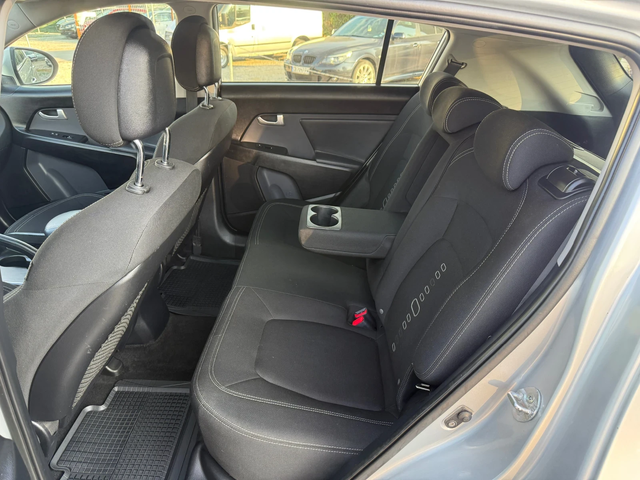 Kia Sportage 2.0 CRDI 4WD PREMIUM FULL - автомобили, коли, обяви за нови и употребявани 7