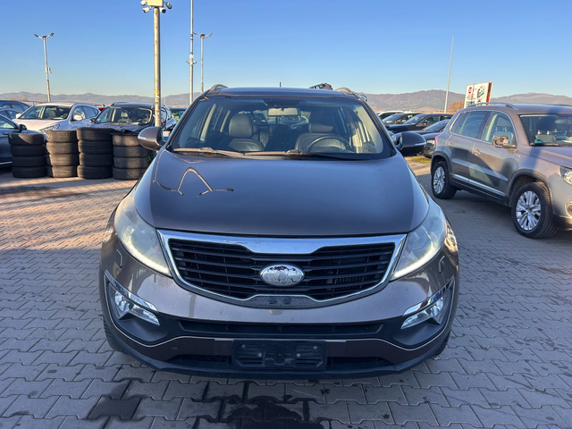 Kia Sportage 2.0CRDI 4WD AVTOMAT/NAVI/KOJA EURO 5 - автомобили, коли, обяви за нови и употребявани 2