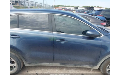 Kia Sportage ПОДГРЕВ* КАМЕРА* - автомобили, коли, обяви за нови и употребявани 11