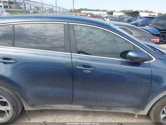 Kia Sportage ПОДГРЕВ* КАМЕРА* - автомобили, коли, обяви за нови и употребявани 11