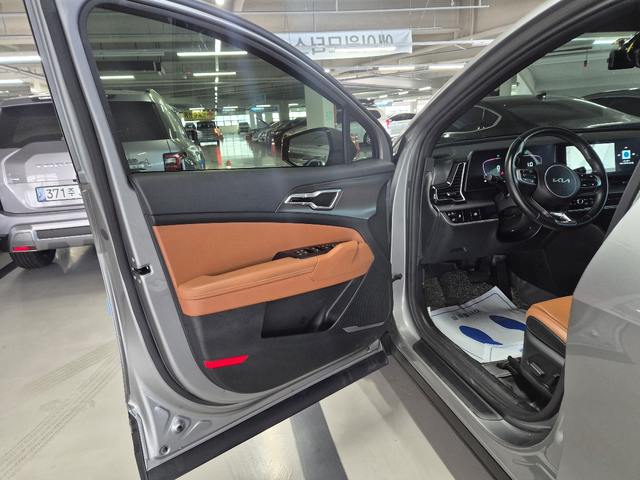 KIA Sportage - автомобили, коли, обяви за нови и употребявани 8