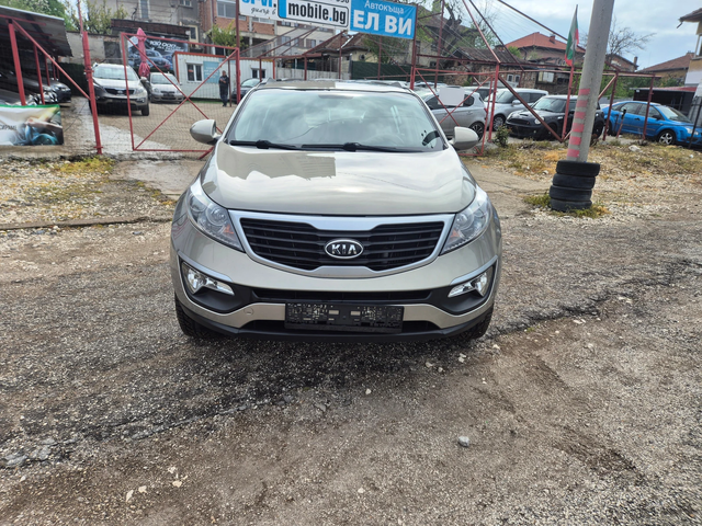 Kia Sportage 2.0 CRDI, 4x4 - автомобили, коли, обяви за нови и употребявани 1