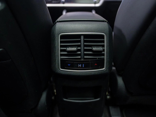 Kia Sportage 1.6 T-GDi* GT Line* 360 Cam* Pano* Обдухв* - автомобили, коли, обяви за нови и употребявани 16