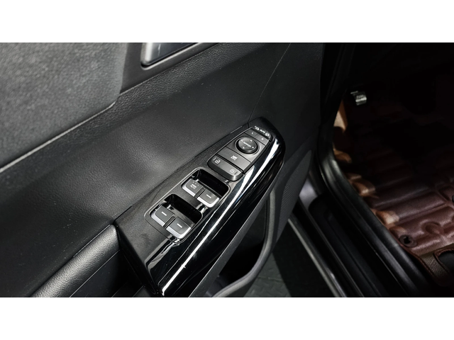 Kia Sportage 2.0 2WD NOBLESSE autogeorge.com - автомобили, коли, обяви за нови и употребявани 12