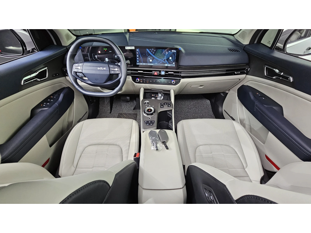 Kia Sportage 1.6T SIGNATURE autogeorge.com - автомобили, коли, обяви за нови и употребявани 5