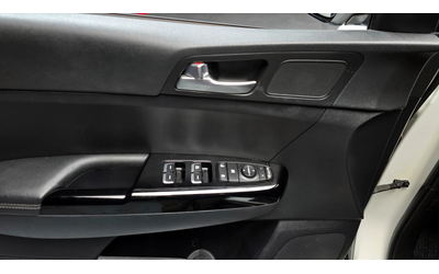 Kia Sportage 2.0 2WD PRESTIGE autogeorge.com - автомобили, коли, обяви за нови и употребявани 15