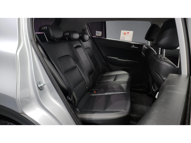 Kia Sportage 2.0 2WD NOBLESSE autogeorge.com - автомобили, коли, обяви за нови и употребявани 10