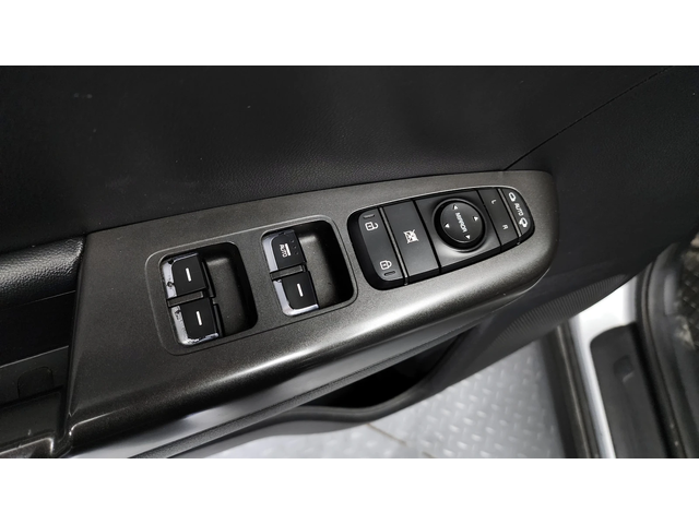 Kia Sportage 2.0 2WD NOBLESSE autogeorge.com - автомобили, коли, обяви за нови и употребявани 14