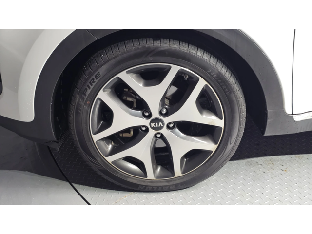 Kia Sportage 2.0 2WD NOBLESSE autogeorge.com - автомобили, коли, обяви за нови и употребявани 4