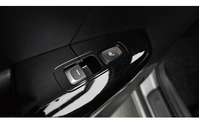 Kia Sportage 2.0 2WD NOBLESSE PLUS autogeorge.com - автомобили, коли, обяви за нови и употребявани 16