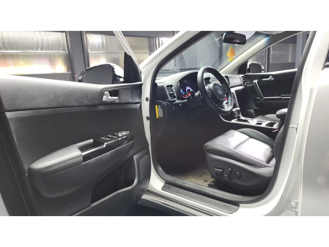 Kia Sportage 2.0 2WD NOBLESSE PLUS autogeorge.com - автомобили, коли, обяви за нови и употребявани 8