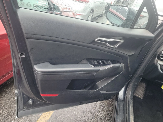 Kia Sportage EX - автомобили, коли, обяви за нови и употребявани 9