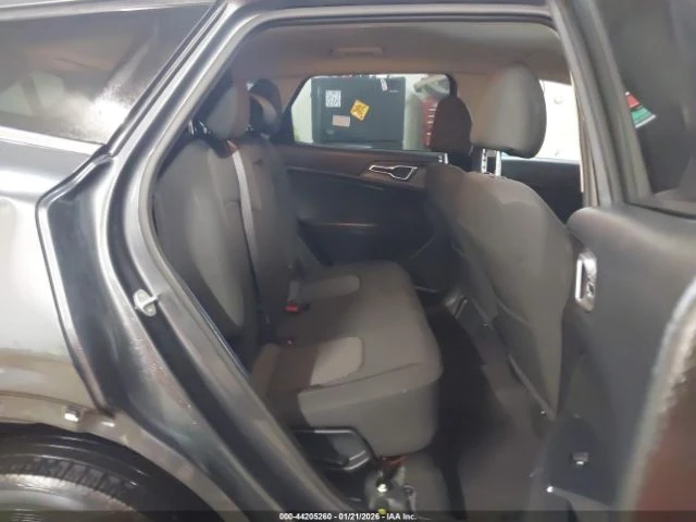 Kia Sportage HYBRID LX - автомобили, коли, обяви за нови и употребявани 10