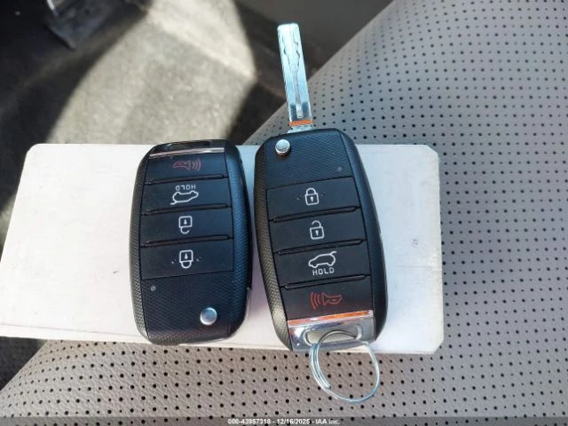 Kia Sportage SPORTAGE S - автомобили, коли, обяви за нови и употребявани 10