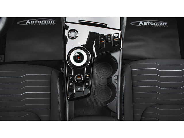 Kia Sportage 1.6 T-GDi Plug-in Hybrid Executive 4x4 Automatic - автомобили, коли, обяви за нови и употребявани 10