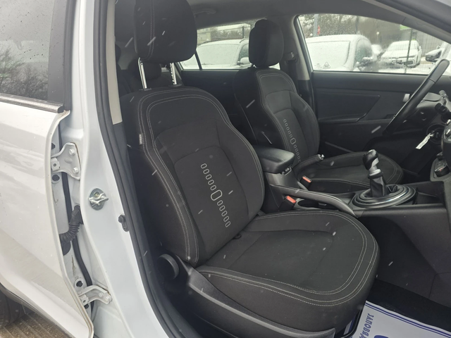 Kia Sportage 1.7crdi 116к.с 2wd - автомобили, коли, обяви за нови и употребявани 11