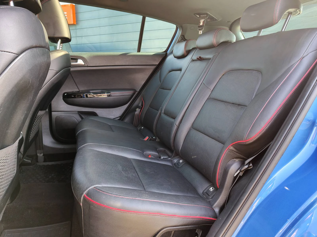 Kia Sportage GT - Line - автомобили, коли, обяви за нови и употребявани 10