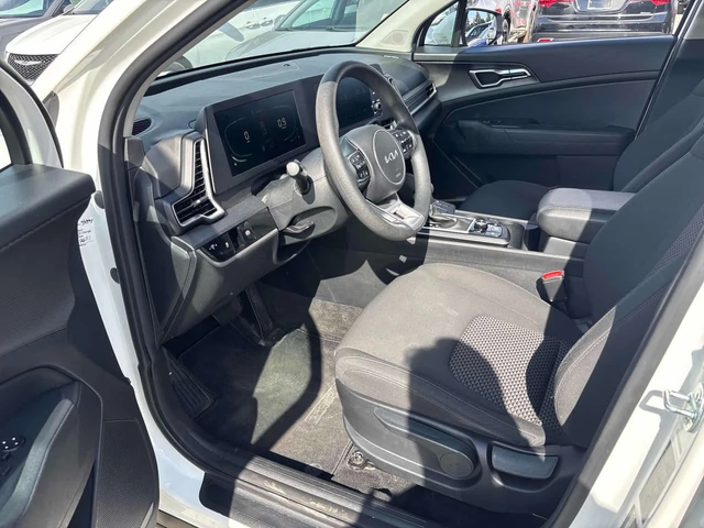 Kia Sportage | AWD | ПОДГРЕВ | КИЙЛЕС | - автомобили, коли, обяви за нови и употребявани 4