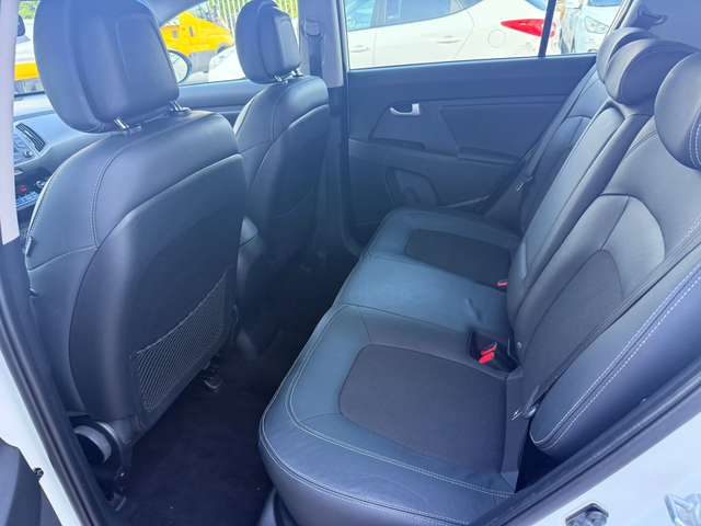 Kia Sportage 2.0crdi * 4x4* Avtom* Led* Koja* UNIKAT* - автомобили, коли, обяви за нови и употребявани 7