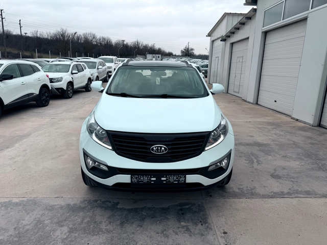Kia Sportage 2.0i 163k.c* Led* BRC* Panorama* - автомобили, коли, обяви за нови и употребявани 10